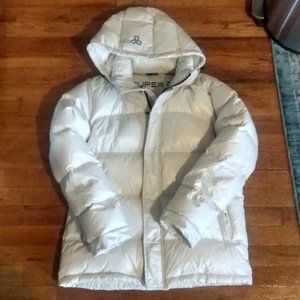 White Aritzia Superpuff Jacket